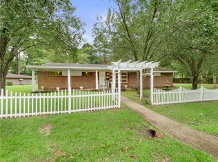 815 Lakeshore Dr, Pineville, LA 71360