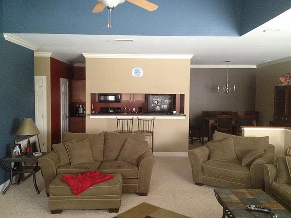 Living Room/Kitchen