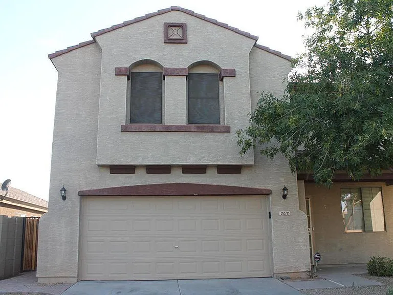 2012 S 85th Ln — Photo 1