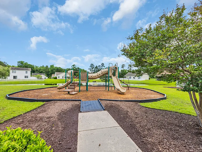 101 Zinnia Dr — Photo 33