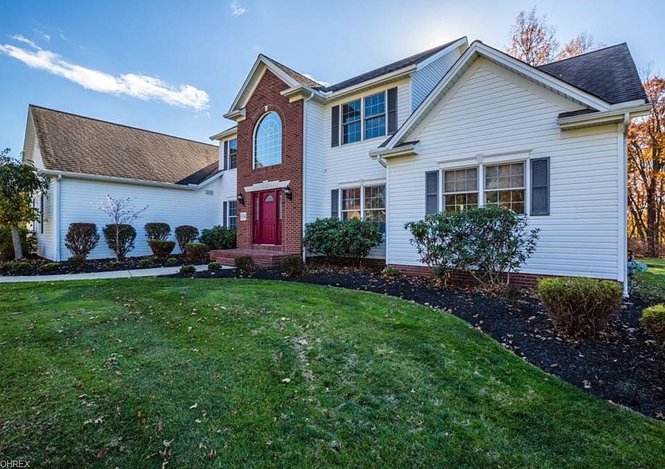 1st image of 694 Creekview Dr