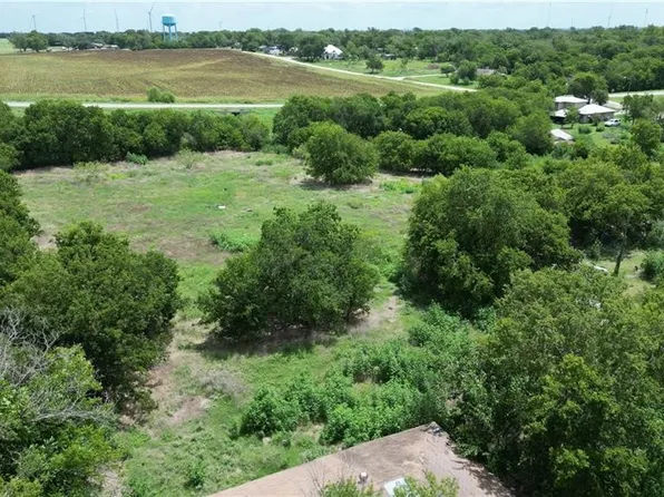 498 Calvery Eskew Rd, Mart, TX 76664