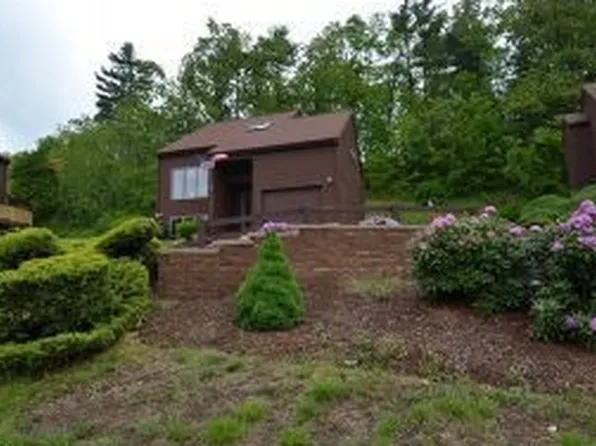6 Cornwall Ln, Nashua, NH 03063