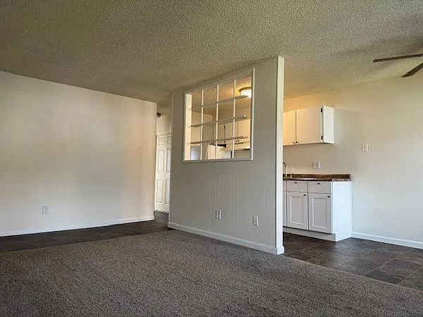 Hawthorne Villa Apartments — Photo 5