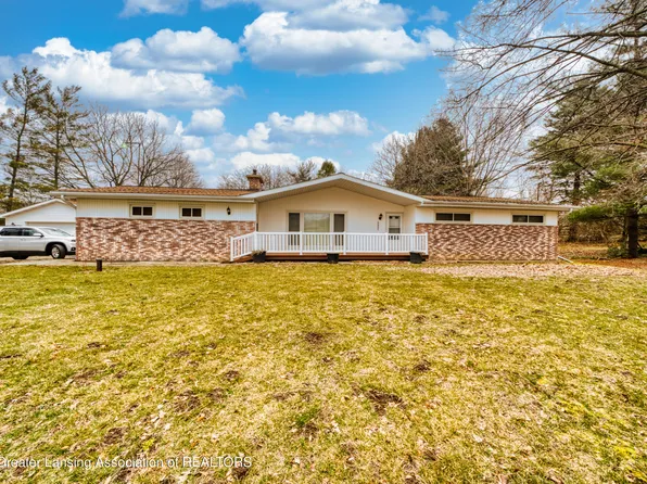 4499 E Gresham Hwy, Potterville, MI 48876