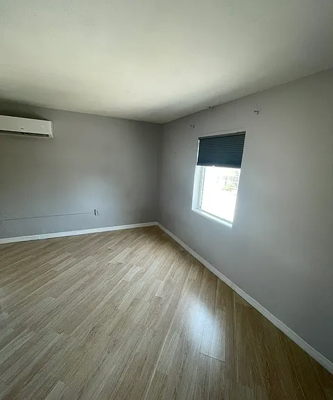 1508 Dolphin St — Photo 6