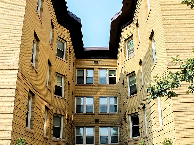 Stradford Flats — Photo 1