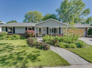 2422 E Bona Ave, Appleton, WI 54915