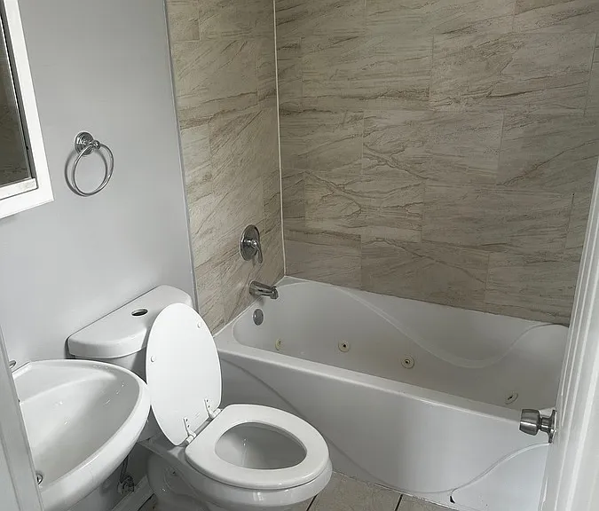 6344 S Rhodes Ave #3 — Photo 17