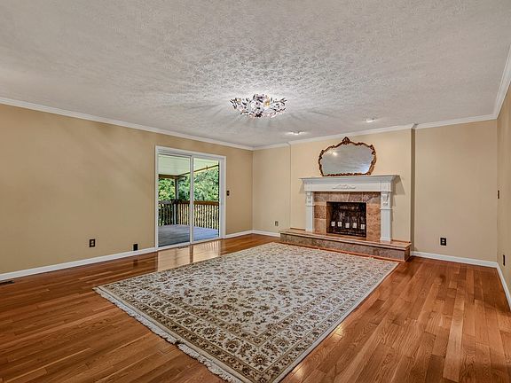 2nd image of 1008 Kirby Rd