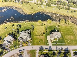 5N148 Goldenrod Dr, Saint Charles, IL 60175