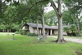 5th image of 1010 Briar Creek Dr