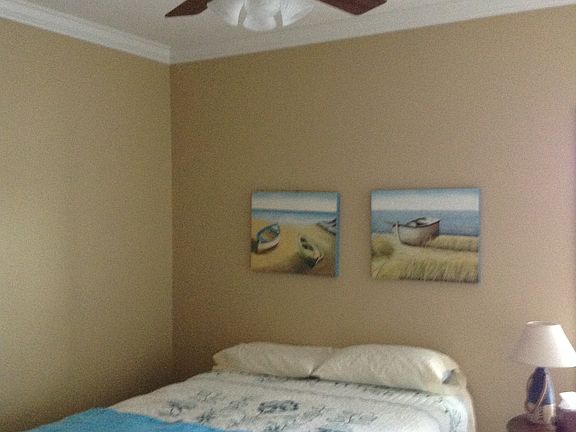 Queen Bed Downstairs