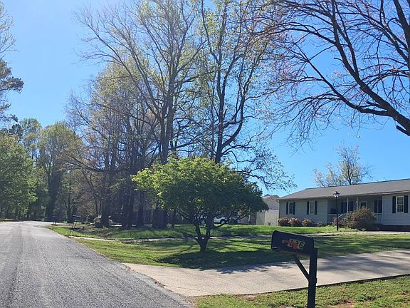 4th image of 130 Proctor Dr