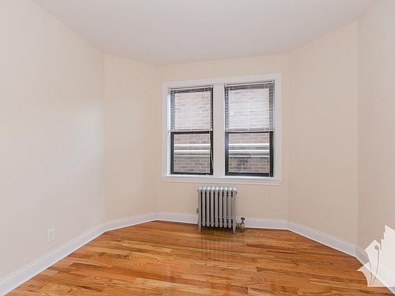 2nd image of 4829 N Damen Ave APT 411L