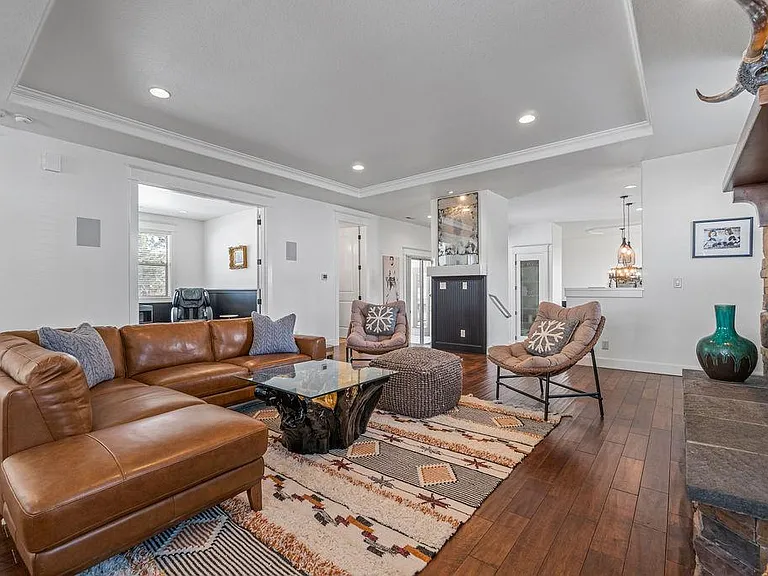 1269 NW Ogden Ave — Photo 7