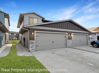 2356 S Ronsiek Ave, Sioux Falls, SD 57106