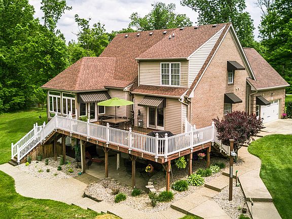 3rd image of 21 Masters Ln