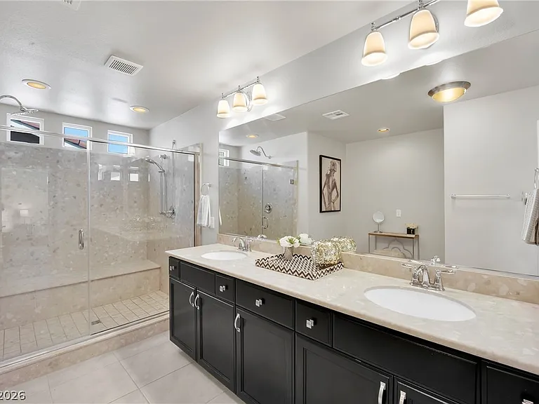 9770 Hawk Crest St — Photo 32