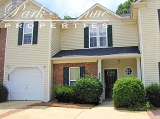 9037 Cinnabay Dr, Charlotte, NC 28216