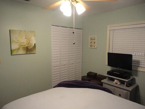 3rd image of 2631 N Beaumont Ave