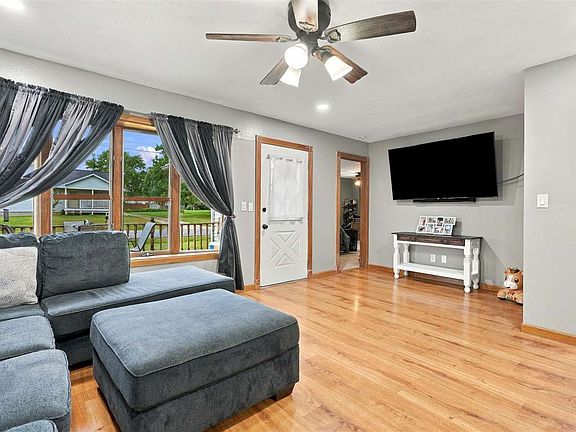 2nd image of 210 Water St