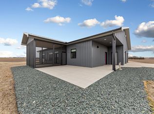 17742 280th Ave, Ellendale, MN 56026