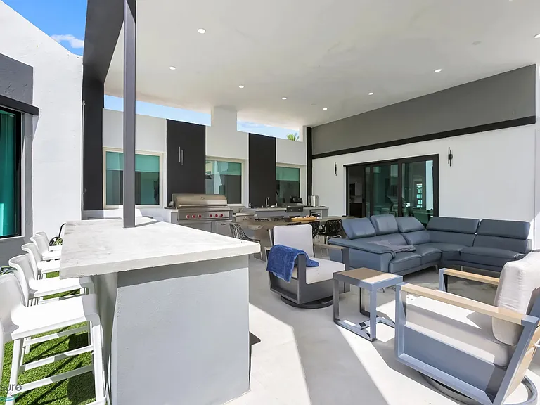 147 Dorado Bch E — Photo 40