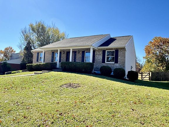 2nd image of 10201 Cedarwood Dr
