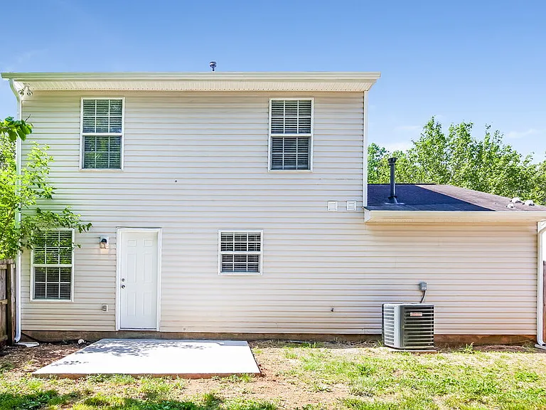 326 Kingville Dr — Photo 17