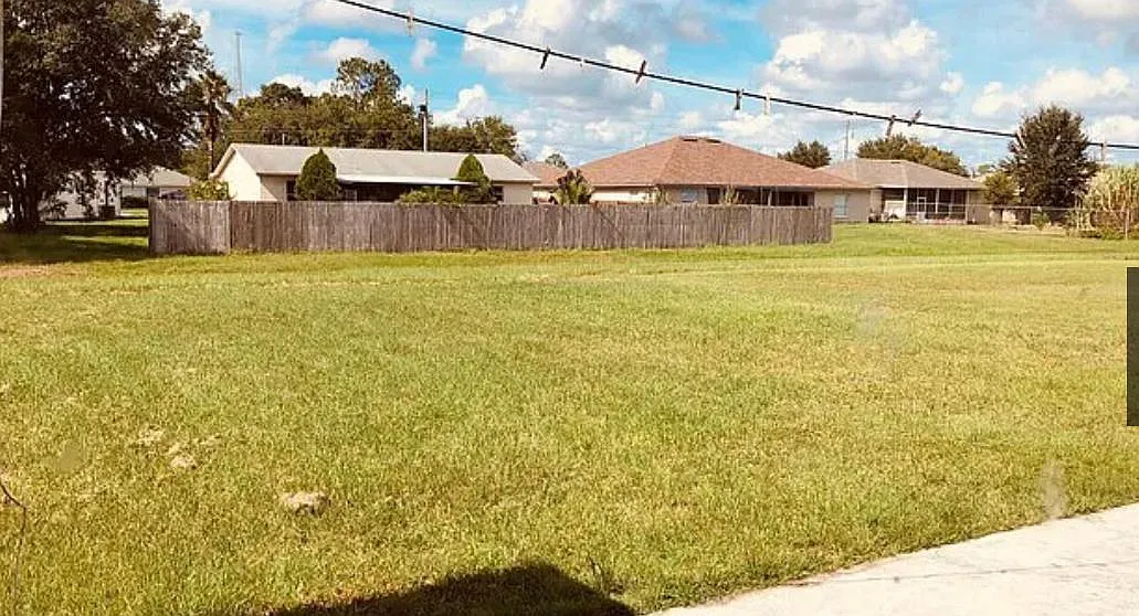 728 Leopard Ct — Photo 2