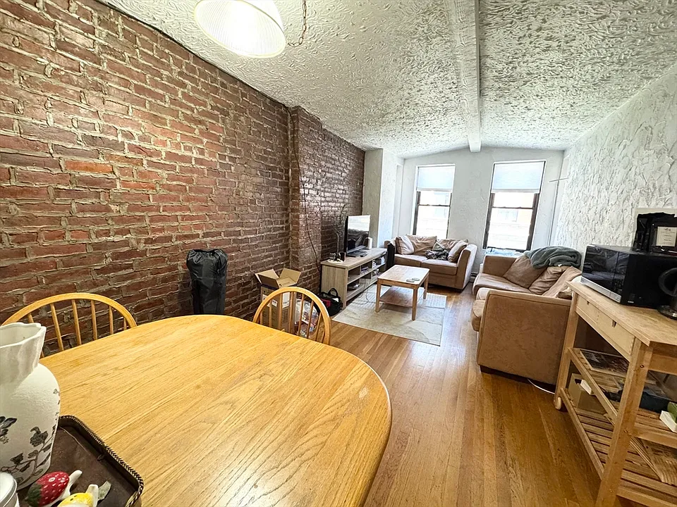 58 Prince St #6