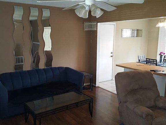 3rd image of 1366 Harvard Dr