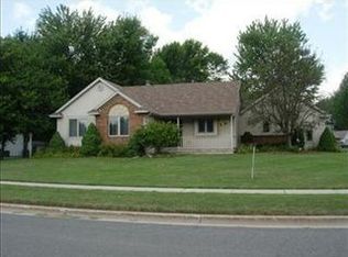 3921 Kinview St NW, Grand Rapids, MI