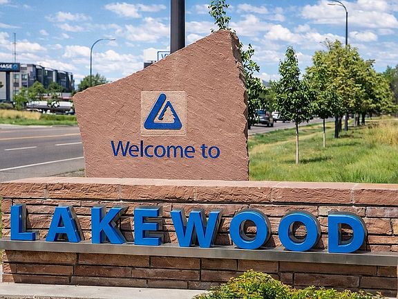 Lakewood City Sign