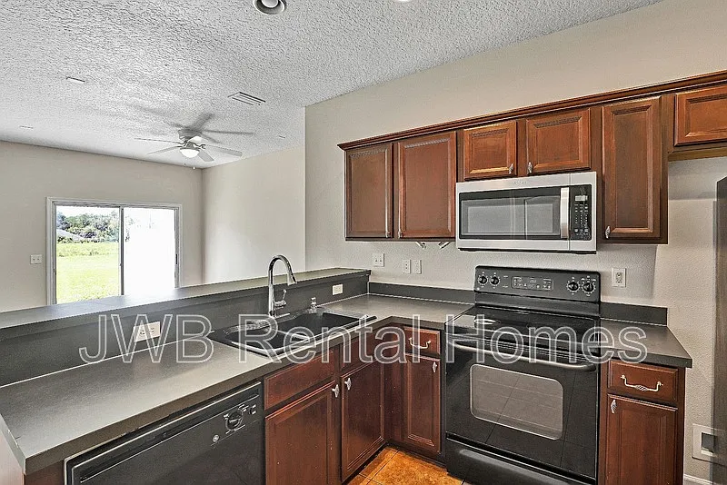 Northside — Photo 2