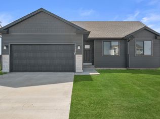 1460 Locust St, Waukee, IA 50263