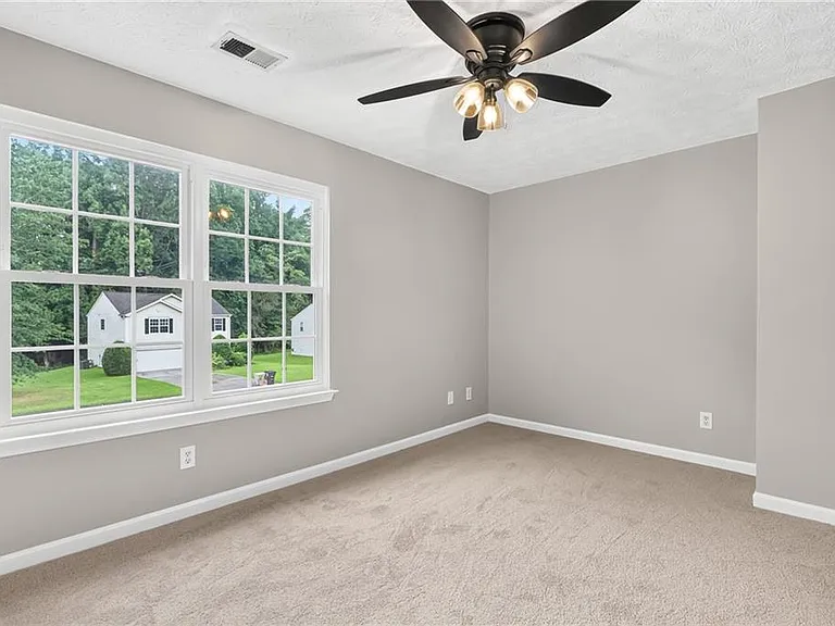 4554 Darrowby Dr — Photo 30