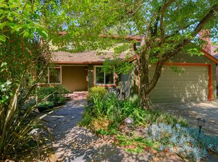 2630 Land Park Dr, Sacramento, CA 95818