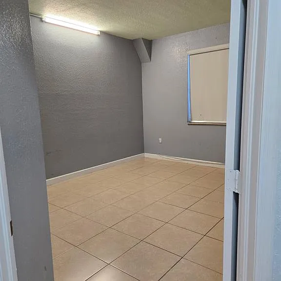7060 NW 177th St #103 — Photo 28