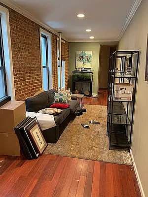 5th image of 403 W 48th St APT 1B