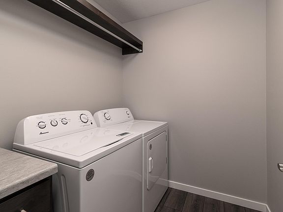 5th image of 1710 Maple Leaf Ln