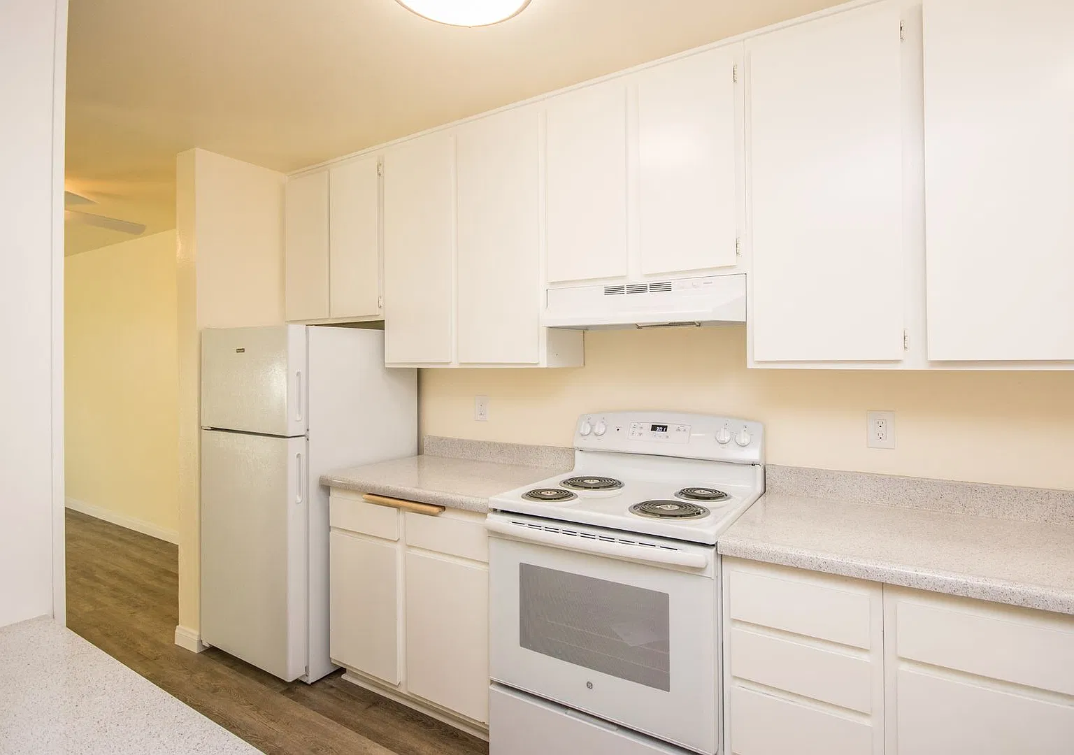 Merrywood Apartments — Photo 1