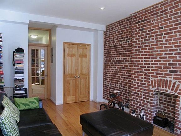3rd image of 219 W 20th St APT 4B