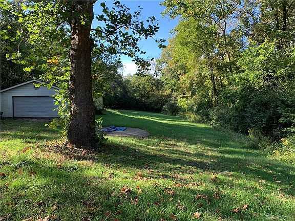 3rd image of 1350 Orchard Hill Dr