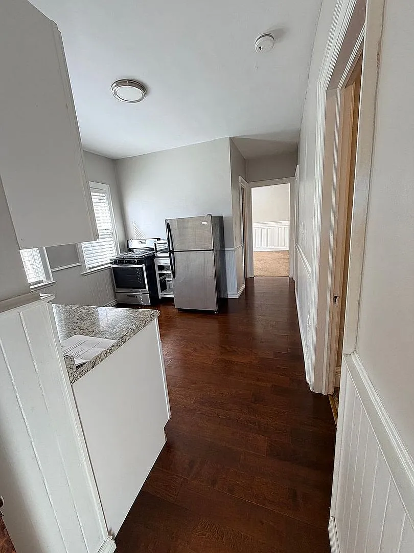 115 Claremont Ave — Photo 2