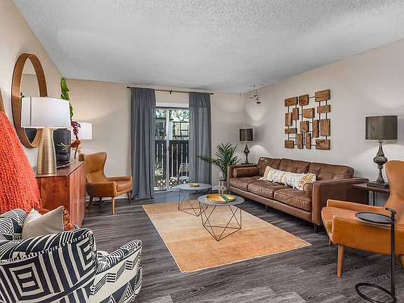 4th image of 530 Fairwood Ave #238