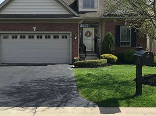 3 Logan Ln, Lancaster, NY 14086