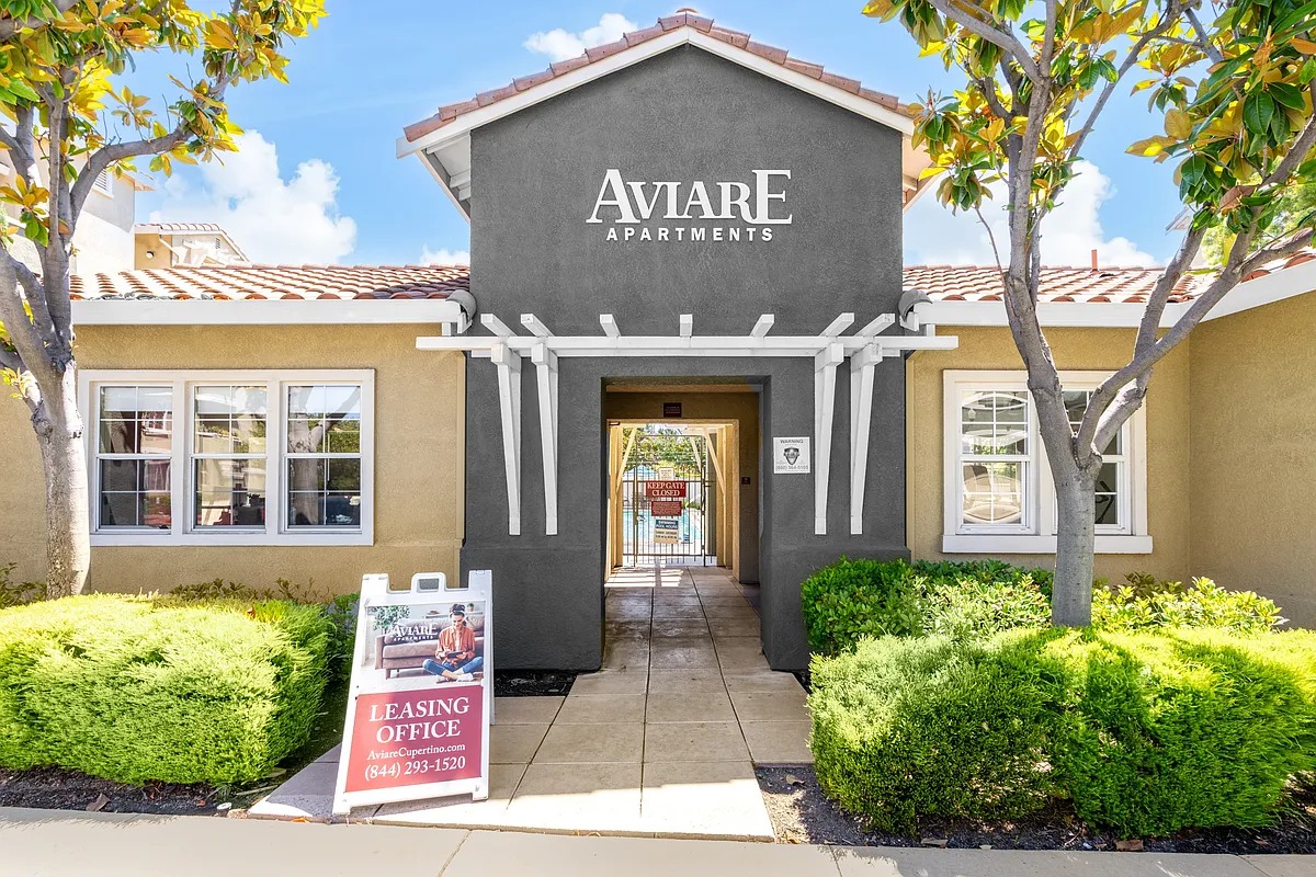 Building Photo - Aviare