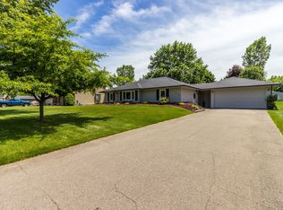 3428 Brenthill Dr, Grand Blanc, MI 48439